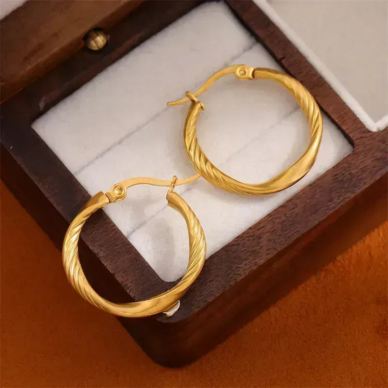 Ατσάλινοι Κρίκοι Μικροί Επιχρυσωμένοι 2.5cm (E1547)