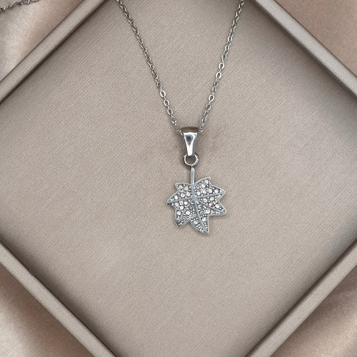 Ατσάλινο κολιέ με φύλλο χρώμα ασημί (N3028)