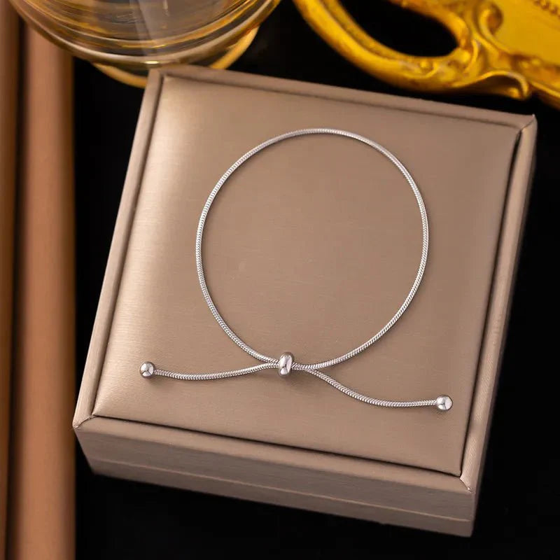 Ατσάλινη αλυσίδα χεριού χρώμα ασημί (B1410)