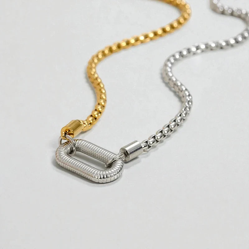 Κολιέ από Ατσάλι με Ασημί Σύνδεσμο και Διχρωμία (N1814)