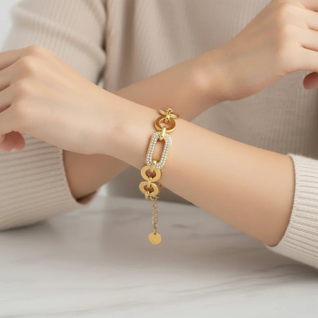 Ατσάλινο Βραχιόλι με Χρυσούς Κρίκους & Ασημί Κεντρικό Στοιχείο με Ζιργκόν (B1736)