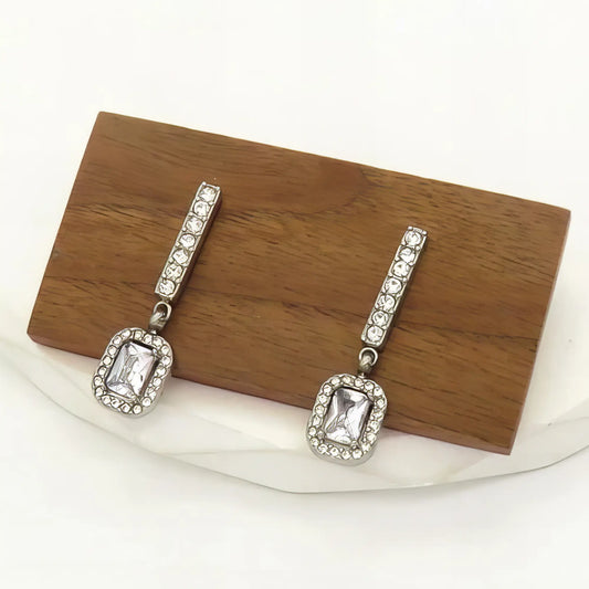 Ατσάλινα κρεμαστά σκουλαρίκια με ζιργκόν 3cm (Ε3205)