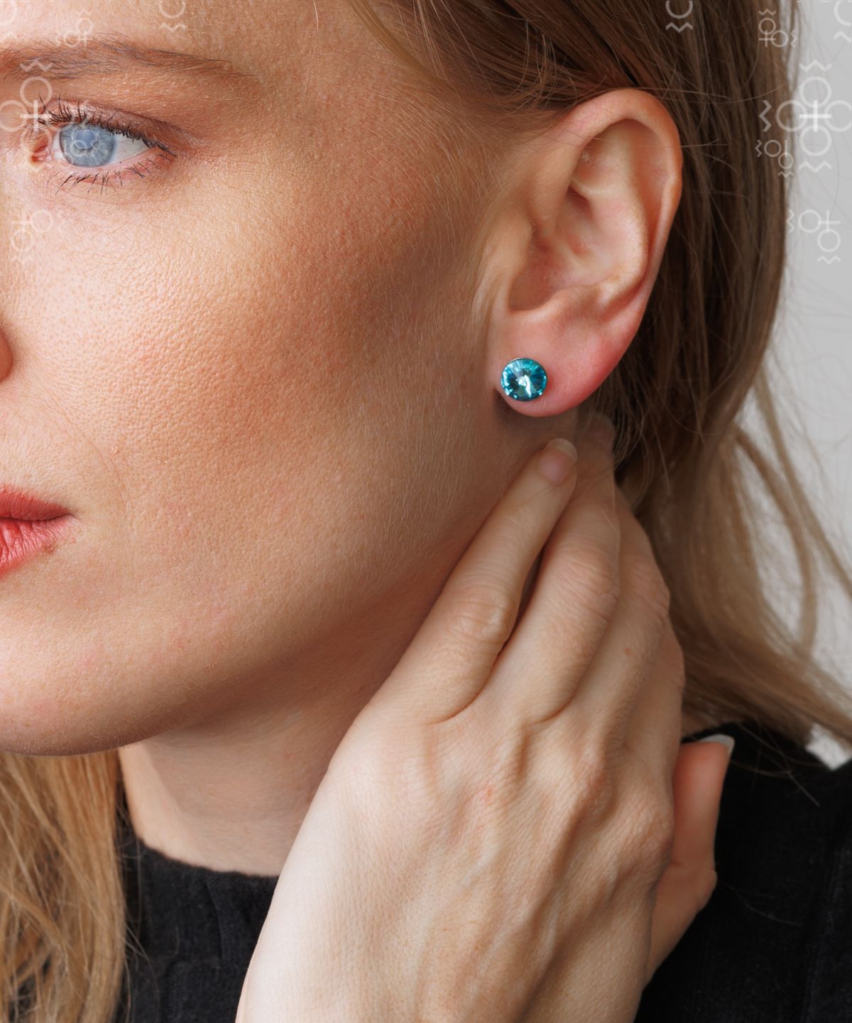 Σκουλαρίκια με Γαλάζια Κρύσταλλα Swarovski – Minimal Πολυτέλεια (F1132)