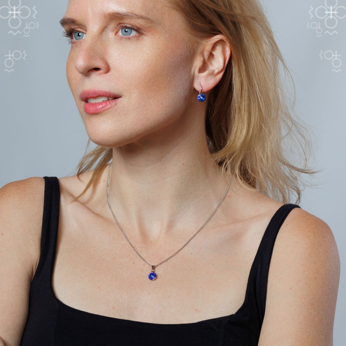 Κολιέ από ορείχαλκο με κρύσταλλα Swarovski®  0.8cm χρώμα ζαφείρι (F1150)